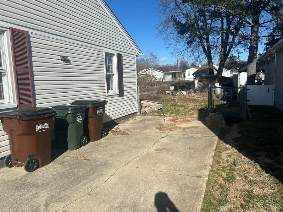 328 E Pike Street, South Lebanon, OH 45065 - #2