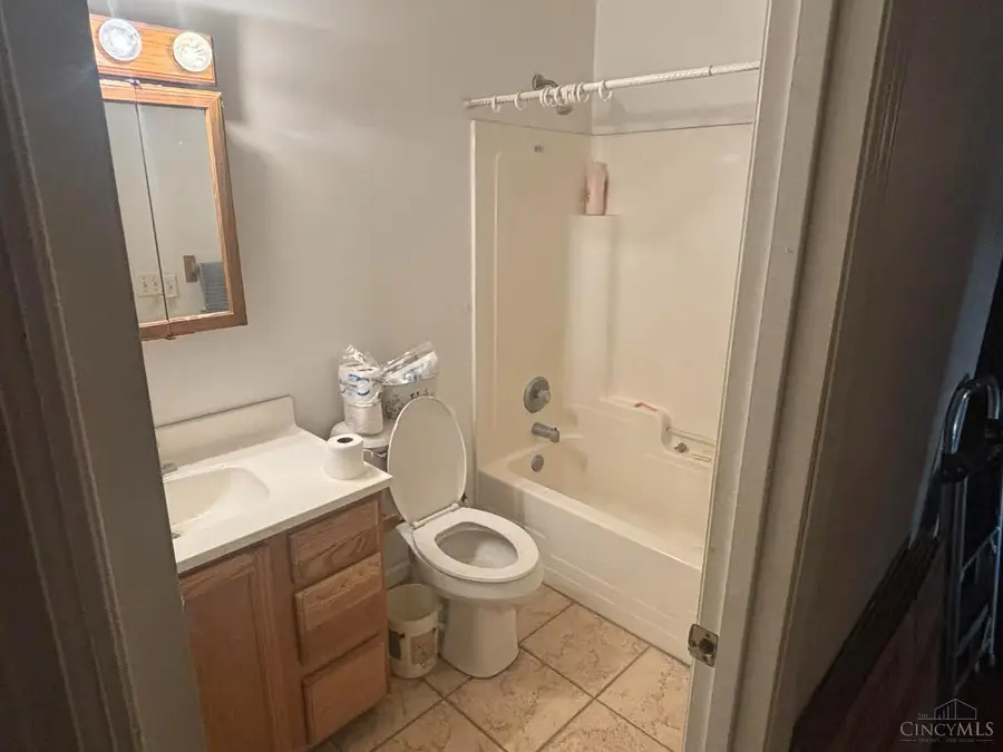 72 Alex Lane, Liberty, OH 45693 - #3