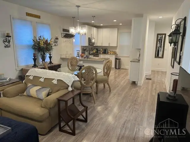 2863 Marshall Avenue, Cincinnati, OH 45225 - #2