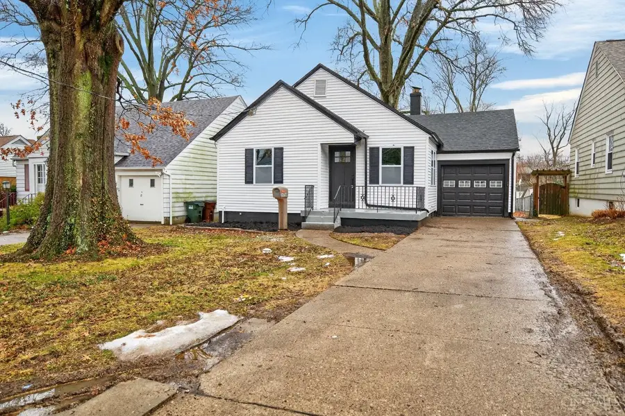 6781 Somerset Drive, Finneytown, OH 45224 - #2