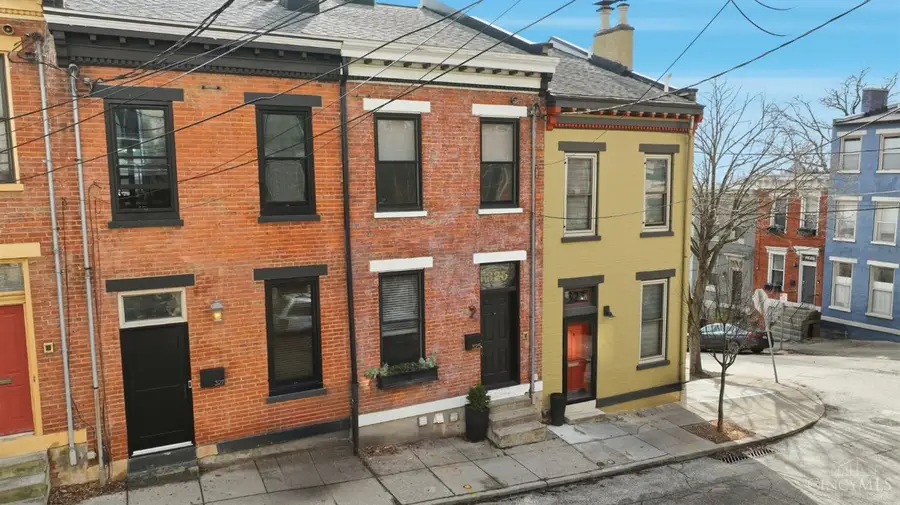 325 Milton Street, Cincinnati, OH 45202 - #2