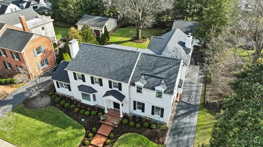 6617 Mariemont Avenue, Mariemont, OH 45227 - #2