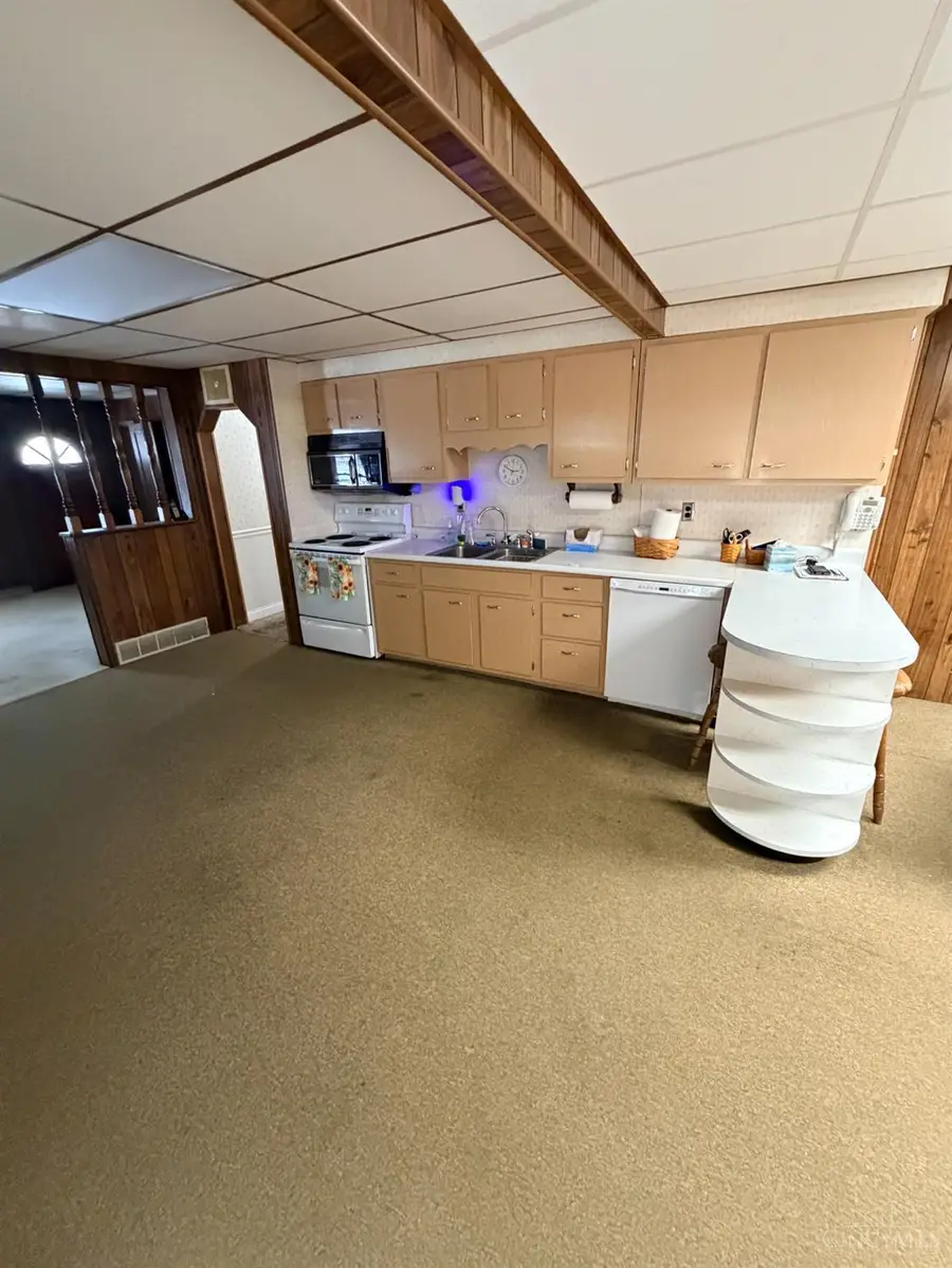 207 Biddle Avenue, Harrison, OH 45030 - #3