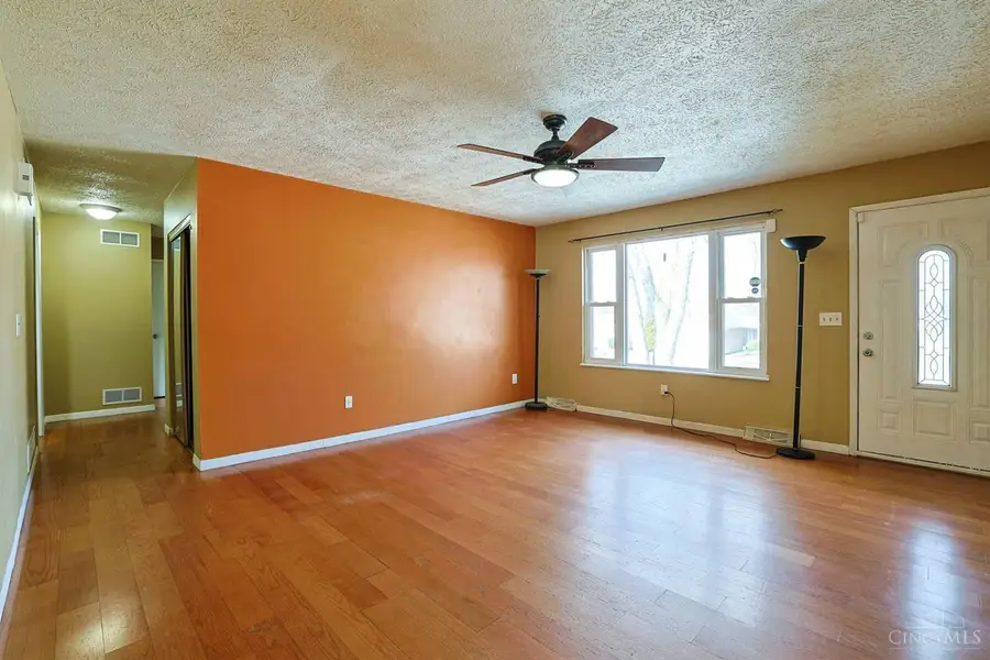 2437 Trinity Drive, Turtlecreek, OH 45044 - #3