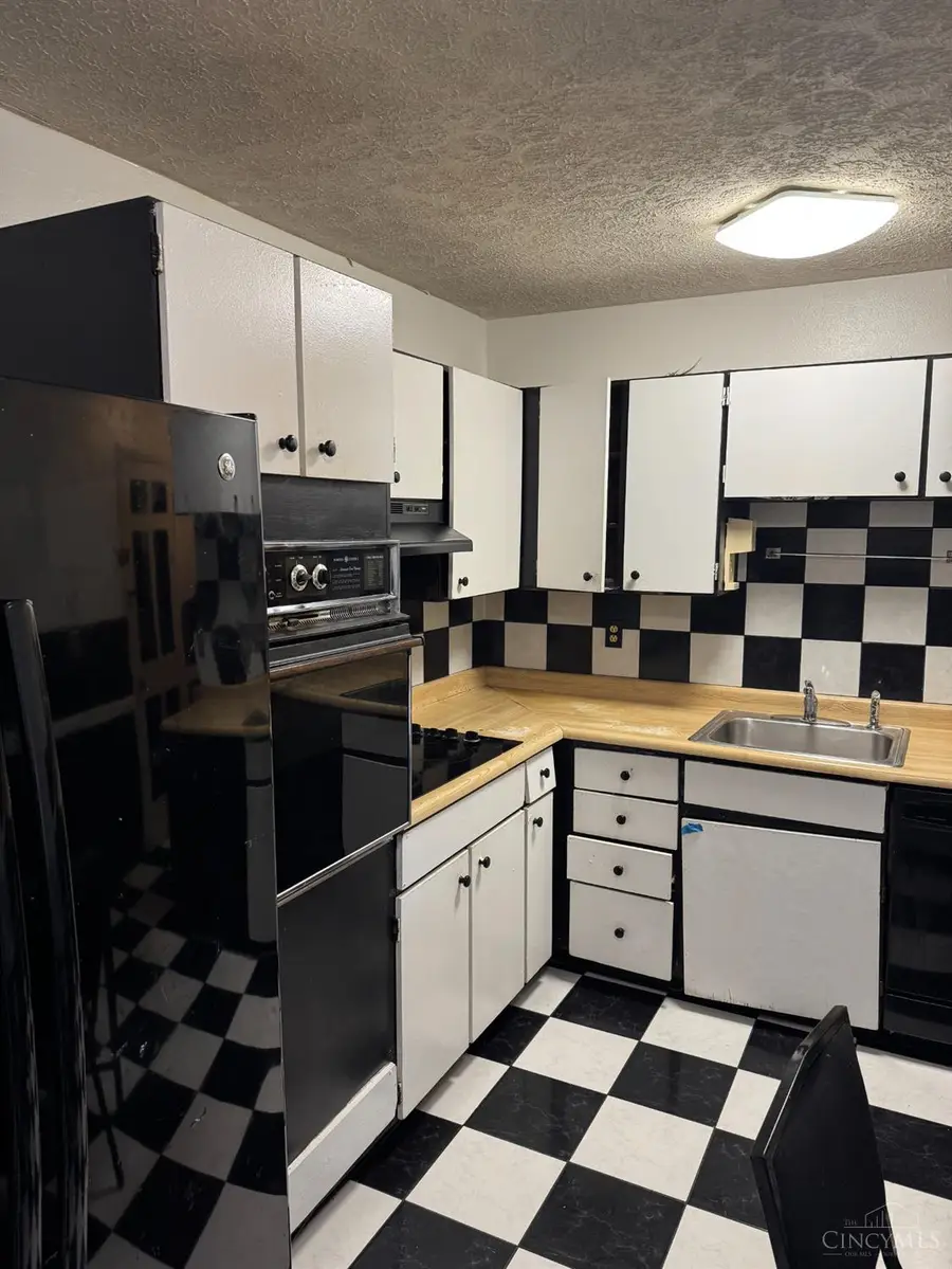 1478 Bonneville Lane, Springfield, OH 45231 - #2