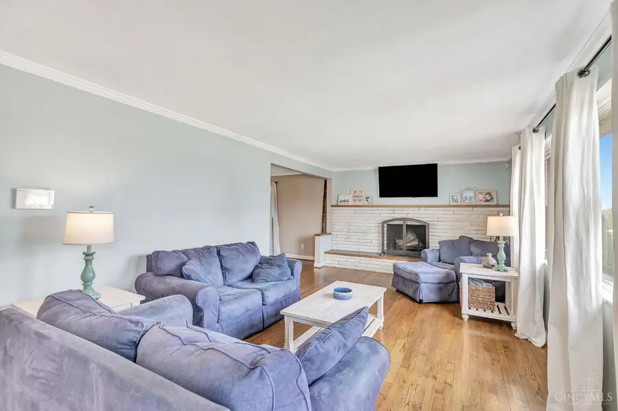 3911 Robinhill Drive, Cincinnati, OH 45211 - #3