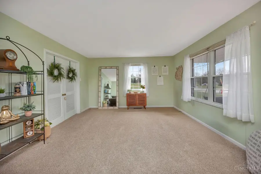 6 Fieldcrest Avenue, Oxford, OH 45056 - #3