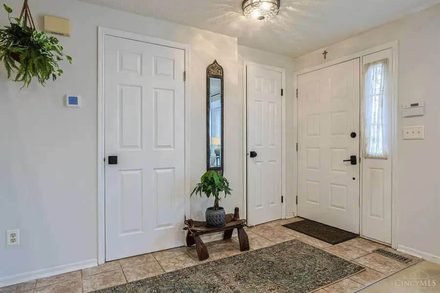 771 Woodlyn Drive S, Cincinnati, OH 45230 - #3