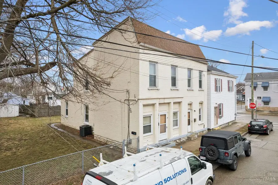 306 Pearl Street, Reading, OH 45215 - #2