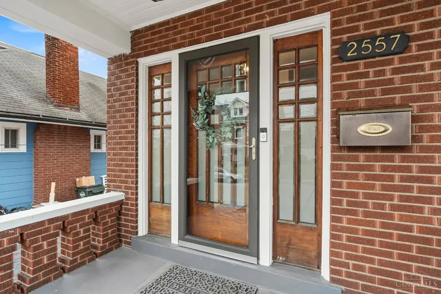 2557 Shanmoor Avenue, Norwood, OH 45212 - #2