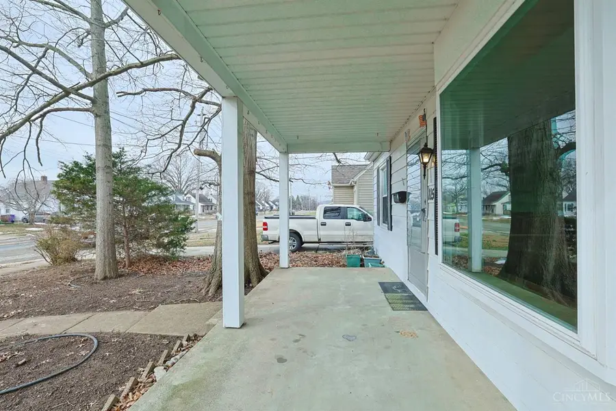 1158 St Clair Avenue, Hamilton, OH 45015 - #3