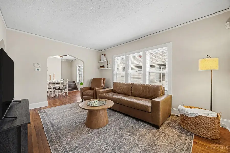 6221 Hedge Avenue, Cincinnati, OH 45213 - #3