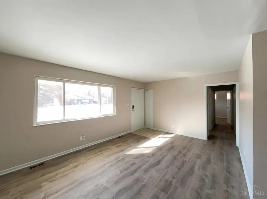 8724 Neptune Drive, Skyline Acres, OH 45231 - #3