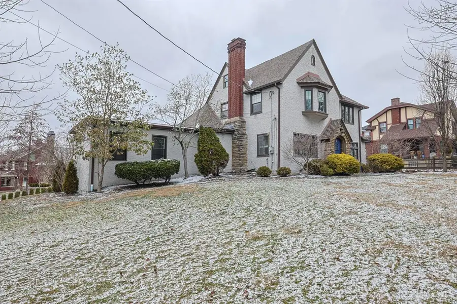 5835 Montgomery Road, Cincinnati, OH 45212 - #2