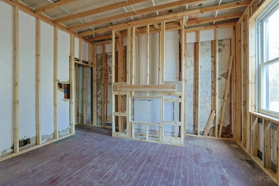 527 Glenwood Avenue, Cincinnati, OH 45229 - #2