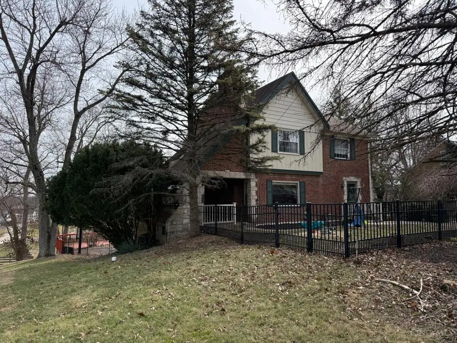 7634 Bridgetown Road, Cincinnati, OH 45248 - #3