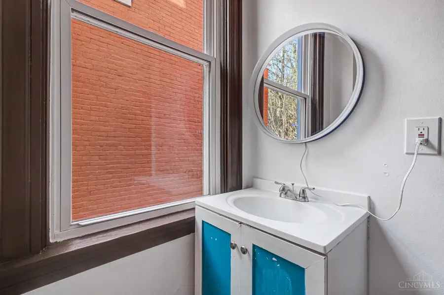 968 Ludlow Avenue, Cincinnati, OH 45220 - #3