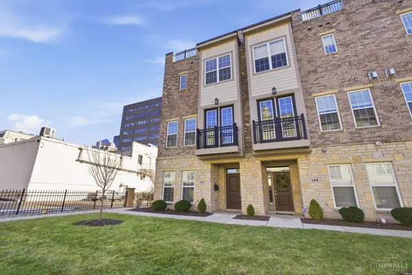 121 Lowe Lane, Dayton, OH 45402