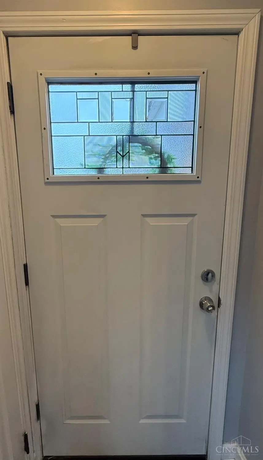 5549 Surrey Avenue, Cincinnati, OH 45248 - #3