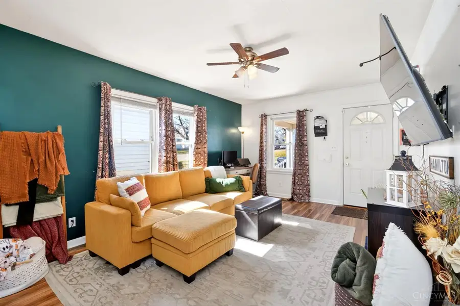 902 N E Street, Hamilton, OH 45013 - #3