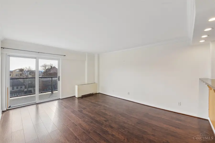 2200 Victory Parkway #806, Cincinnati, OH 45206 - #3