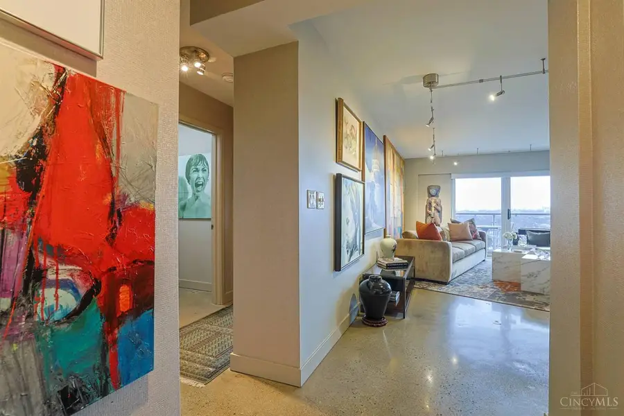 2200 Victory Parkway #2304, Cincinnati, OH 45206 - #3