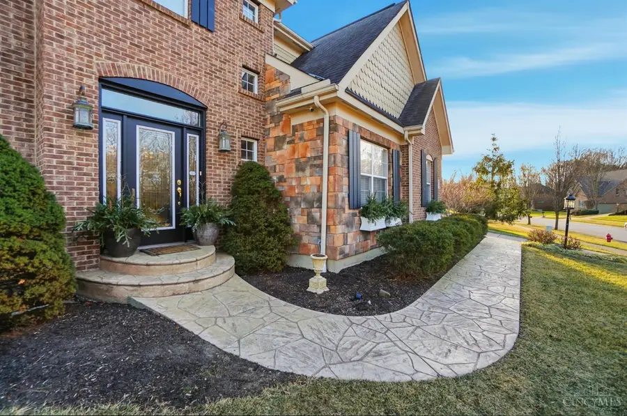 1511 Indian Bluffs Drive, Maineville, OH 45039 - #3