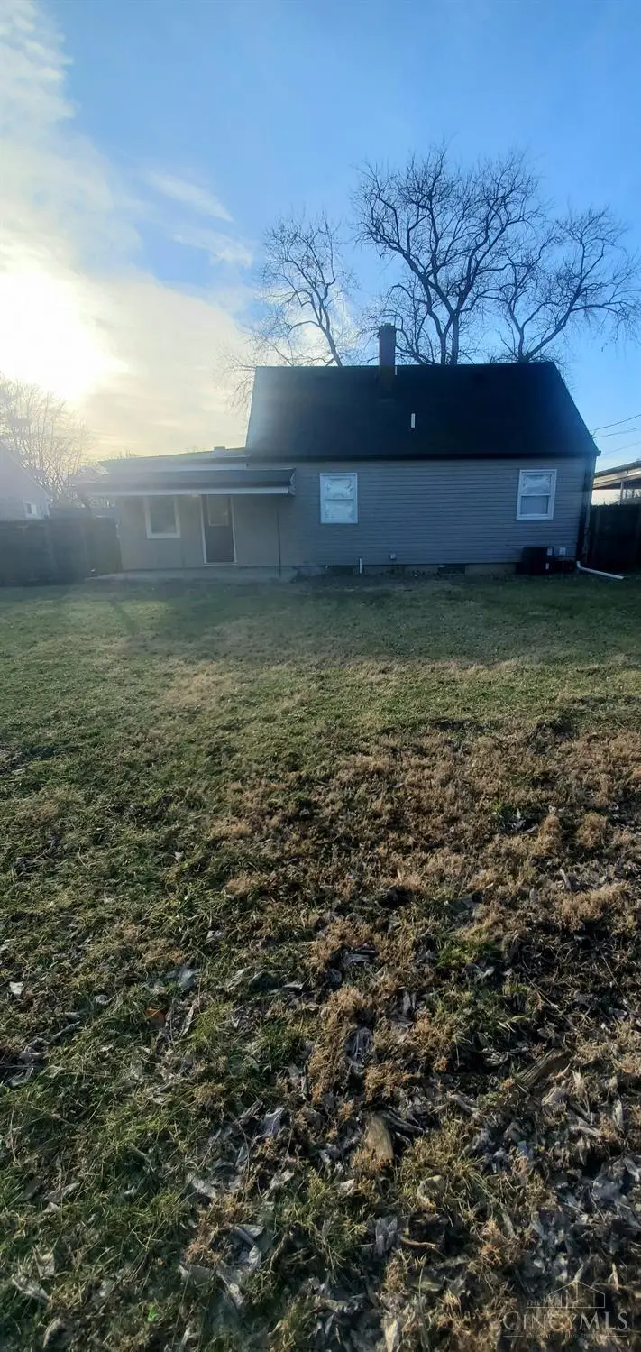 824 Carlisle Avenue, Hamilton, OH 45013 - #3