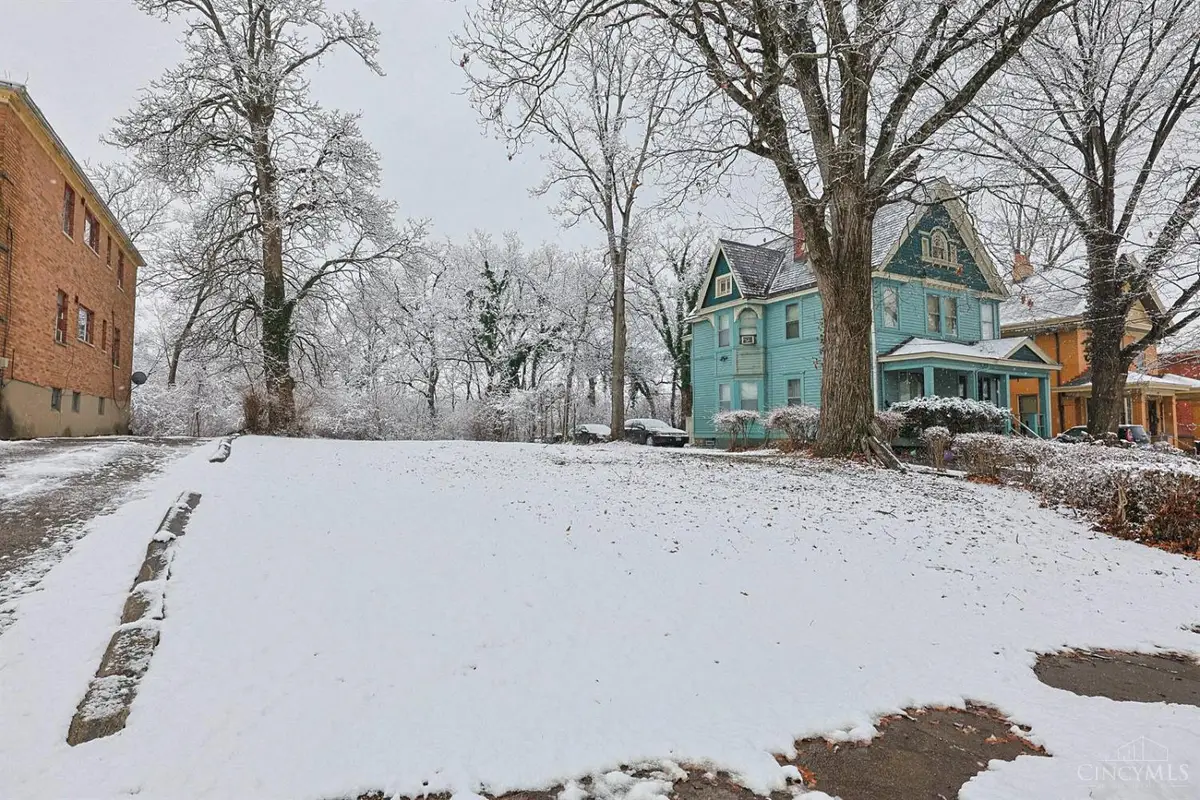 533 Camden Avenue, Cincinnati, OH 45229 - #1