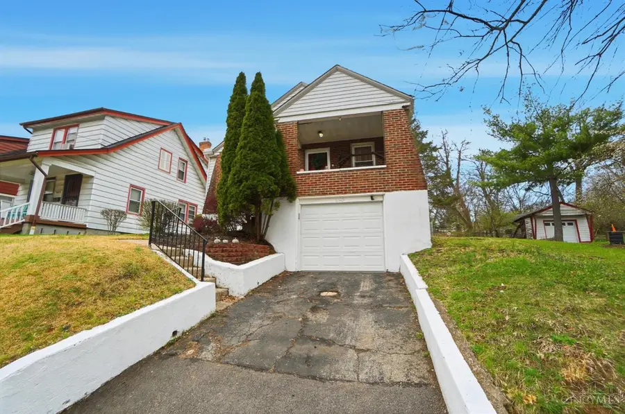 6523 Coleridge Avenue, Cincinnati, OH 45213 - #3