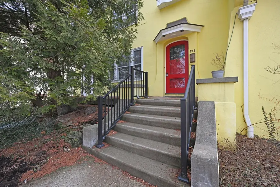 741 Red Bud Avenue, Cincinnati, OH 45229 - #3