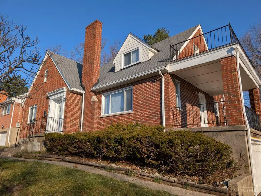 3236 Van Zandt Drive, Monfort Heights, OH 45211 - #2