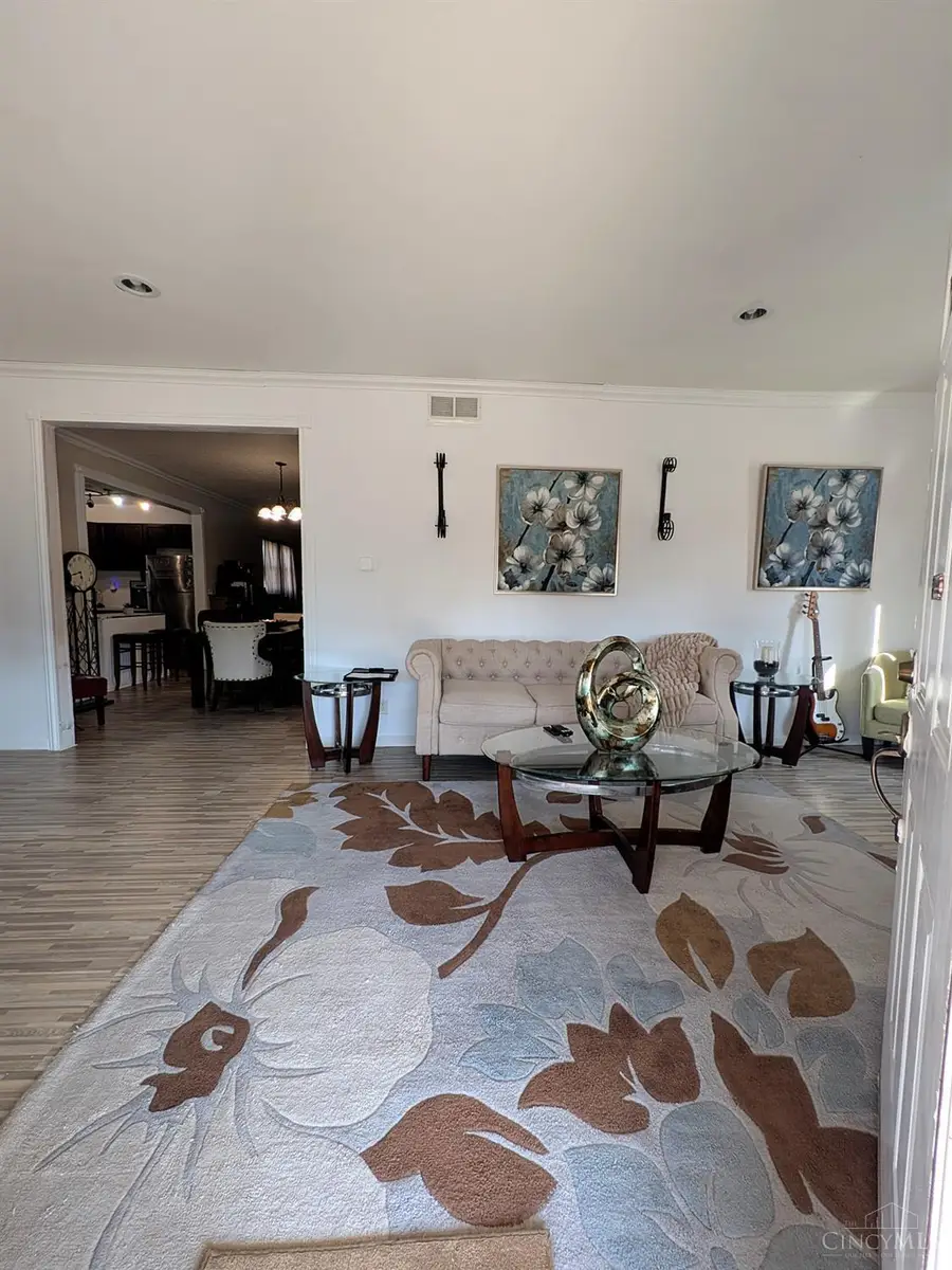 404 Laurel Avenue, Hamilton, OH 45015 - #3