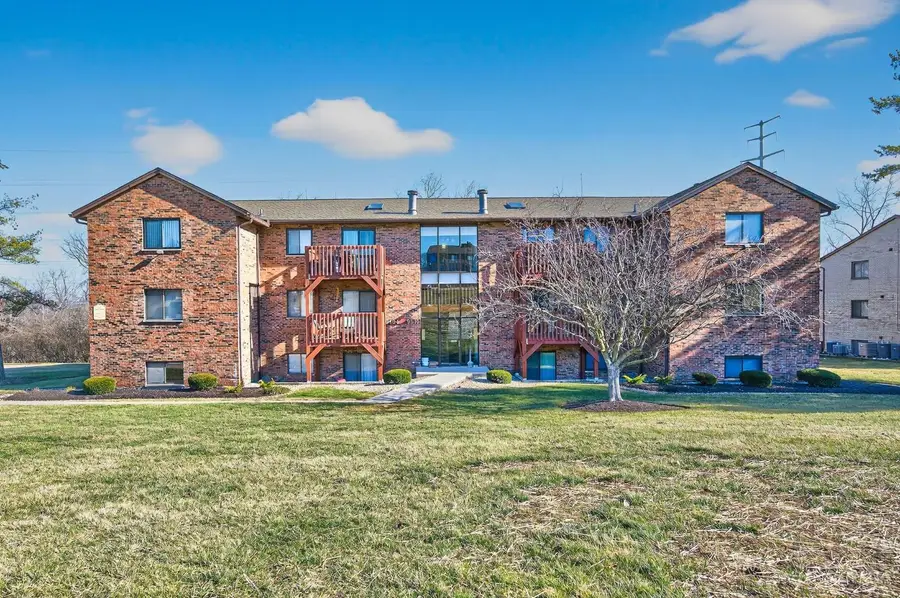 9508 Woodland Hills Drive, West Chester, OH 45011 - #2