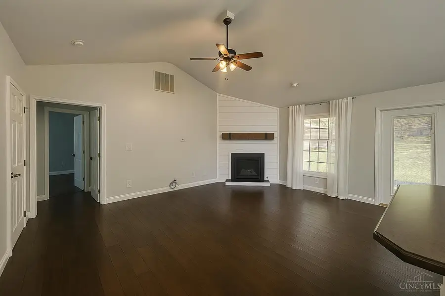 141 Vaughn Avenue, Hillsboro, OH 45133 - #3