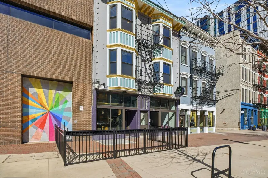 32 E Court Street #204, Cincinnati, OH 45202 - #2