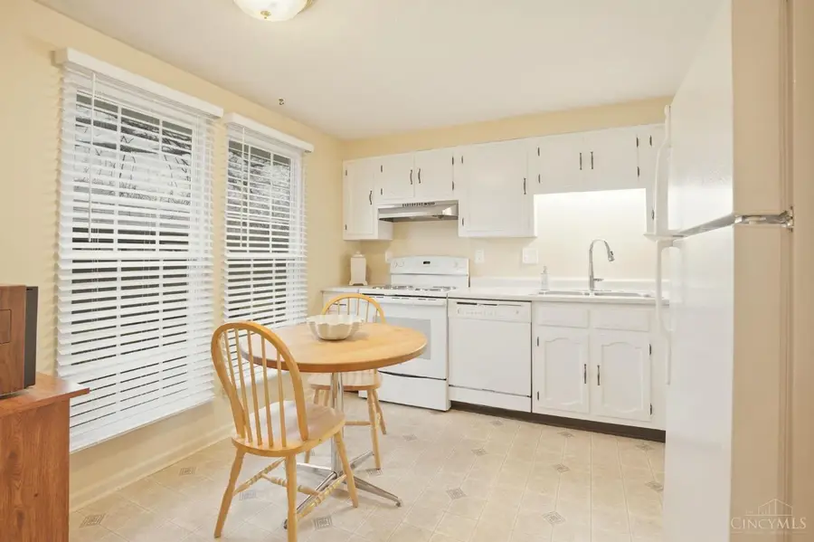 8061 Highfield Court #287, Sycamore, OH 45242 - #3