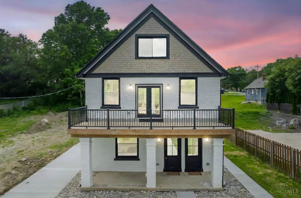 817 Hawthorne Avenue #A, Cincinnati, OH 45205 - #1