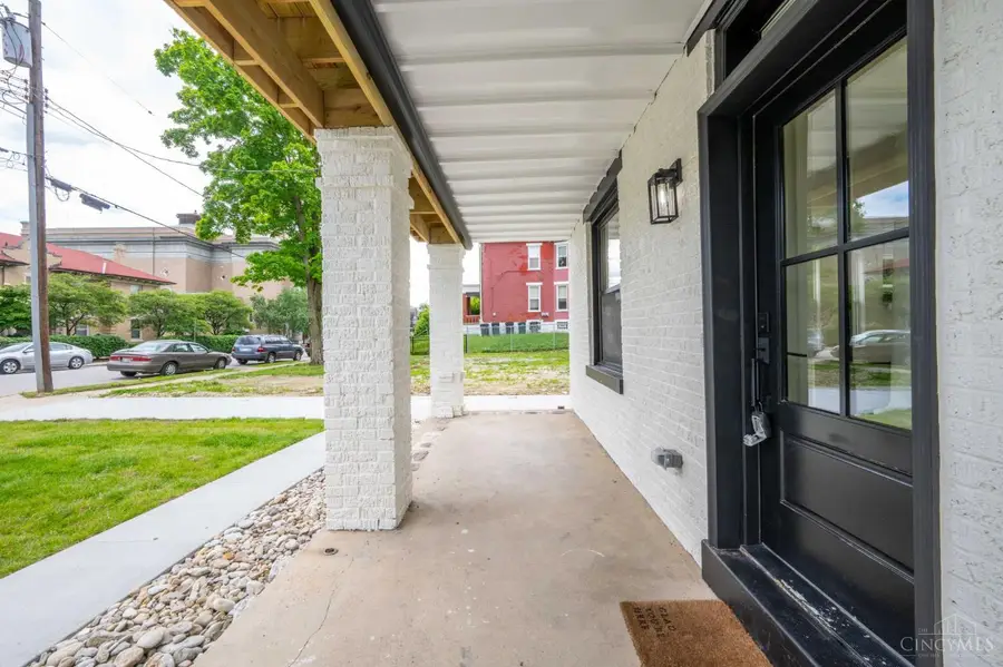 817 Hawthorne Avenue #A, Cincinnati, OH 45205 - #2