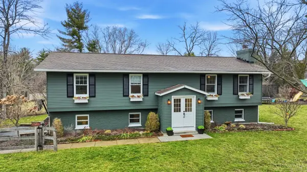 2 Kris Circle, Terrace Park, OH 45174