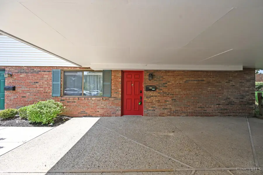 7752 Montgomery Road #29, Sycamore, OH 45236 - #3