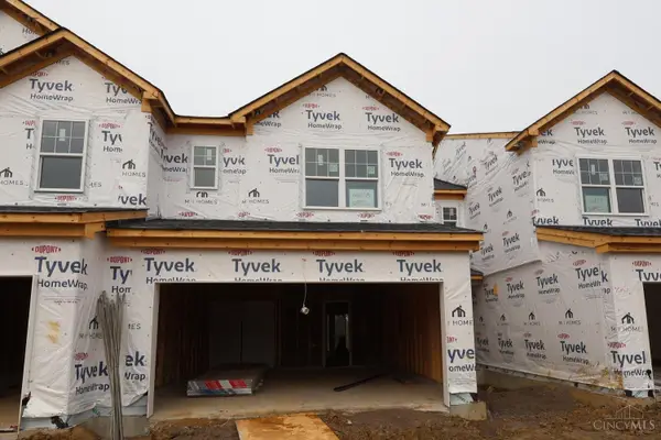 7243 Grandway Drive #0008, West Chester, OH 45069