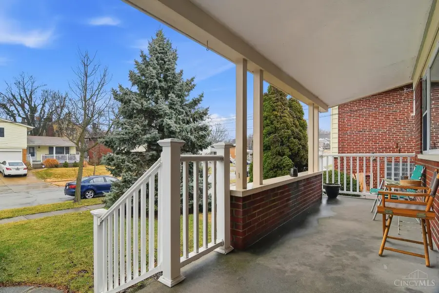 3617 Fieldcrest Drive, Cincinnati, OH 45211 - #3