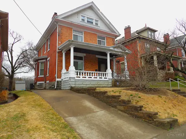 821 Academy Avenue, Cincinnati, OH 45205