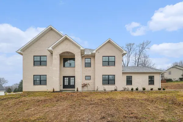 1324 Northwoods Drive, Hillsboro, OH 45133