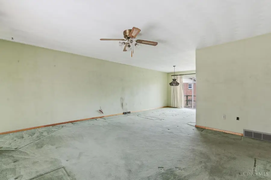 1021 Bermuda Drive, Miamisburg, OH 45342 - #3