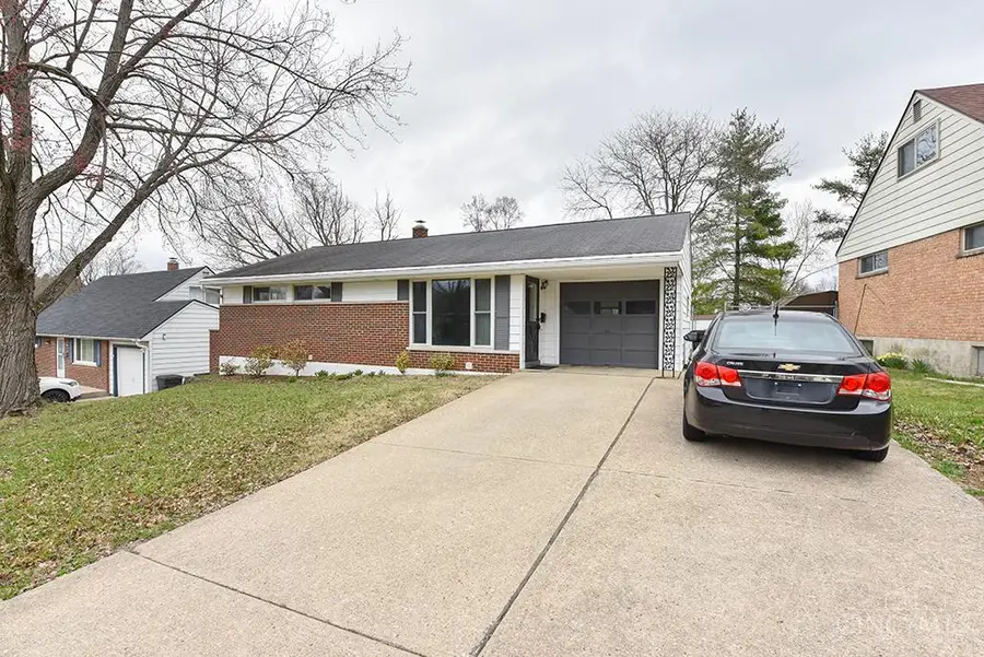 16 Japonica Drive, Greenhills, OH 45218 - #3