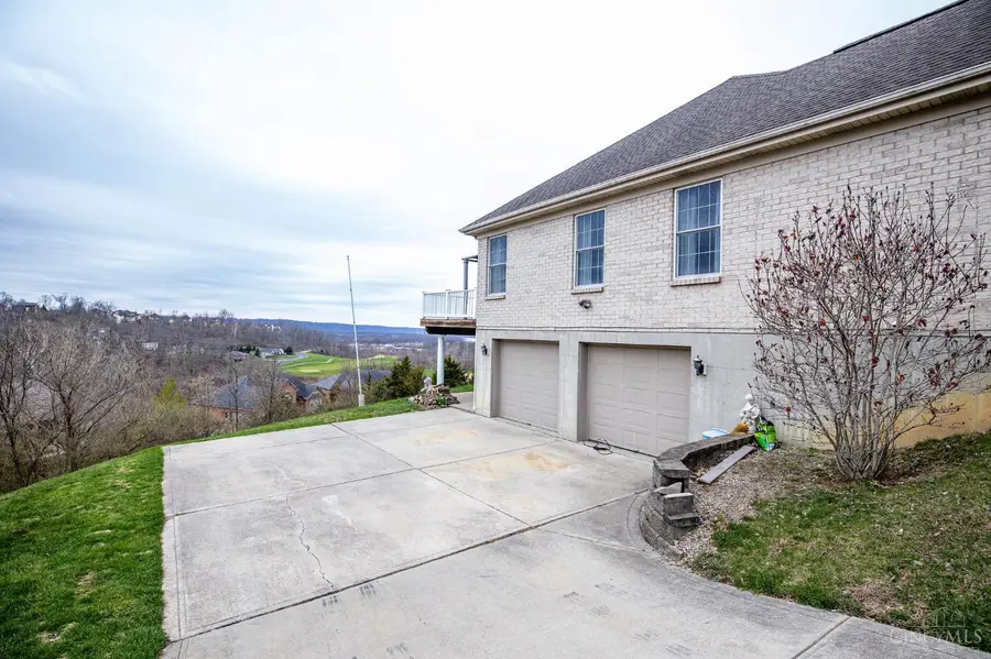 550 Aston View Lane, Cleves, OH 45002 - #3