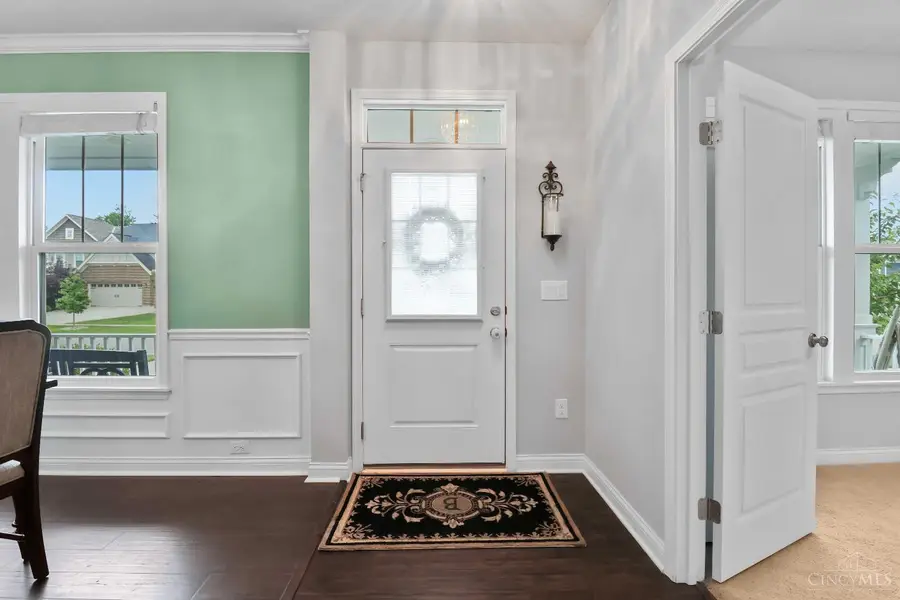 196 W Decatur Lane, Loveland, OH 45140 - #3