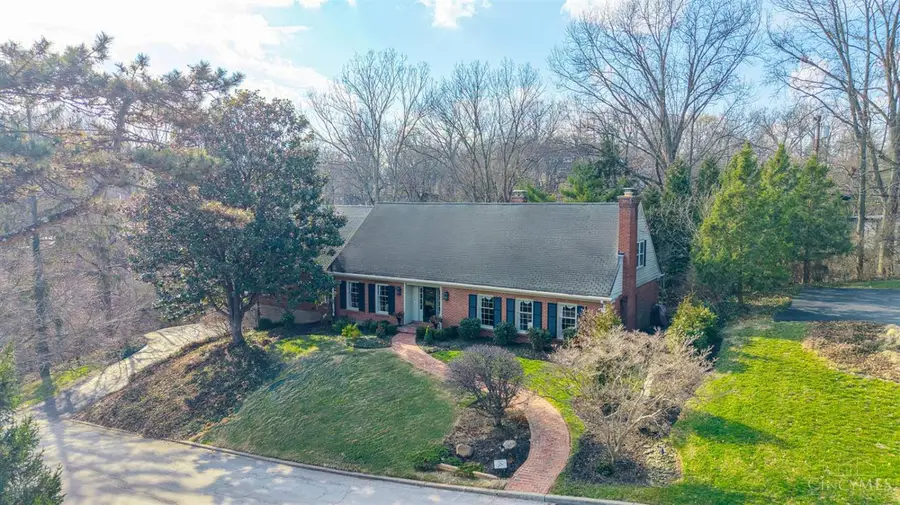 2833 Grandin Hollow Lane, Cincinnati, OH 45208 - #2